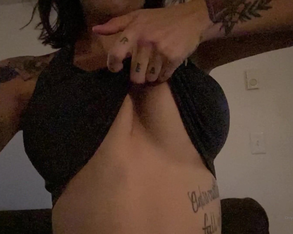 Octavia May aka Itsoctaviamay OnlyFans - Slow motion tiddie bounce