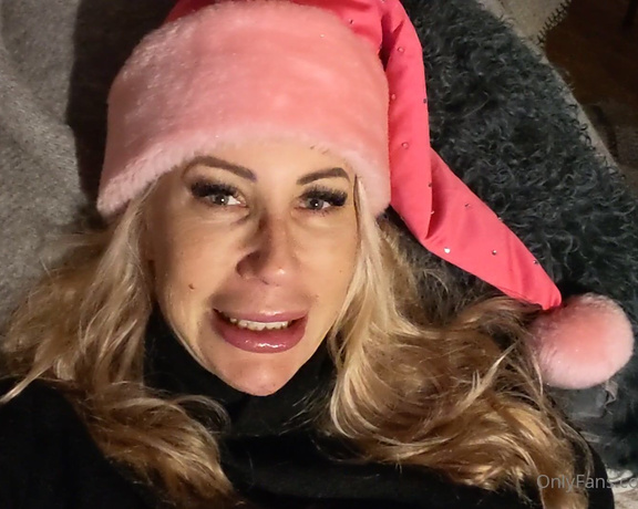 Puma Swede aka Pumaswede OnlyFans - Merry Christmas from my bedroom to yours!!