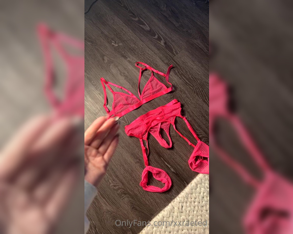 Rae aka Xxraeted OnlyFans - Pick todays outfit color