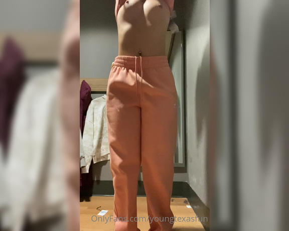 Texass Couple aka Couplefromtexass OnlyFans - Want to be a fly on the wall as I try on clothes in a changing room