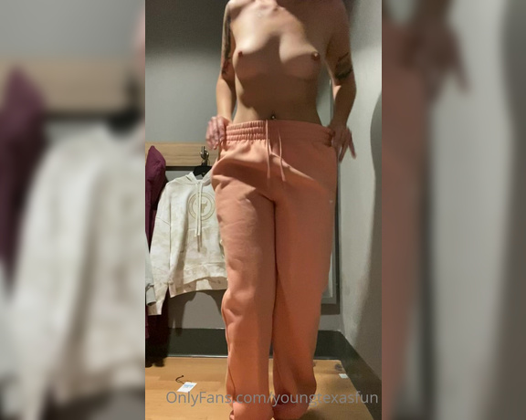 Texass Couple aka Couplefromtexass OnlyFans - Want to be a fly on the wall as I try on clothes in a changing room