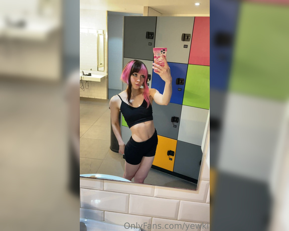 Yuki aka Yuwki OnlyFans - Tummy 2