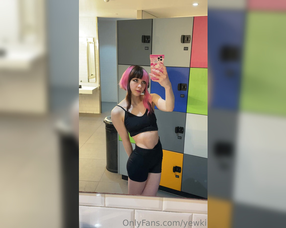 Yuki aka Yuwki OnlyFans - Tummy 6