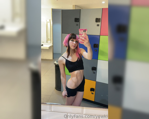 Yuki aka Yuwki OnlyFans - Tummy 6