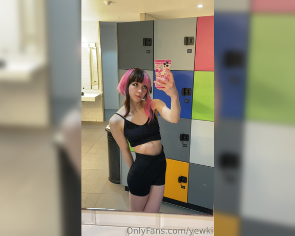 Yuki aka Yuwki OnlyFans - Tummy 5