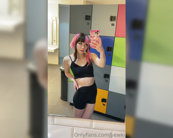 Yuki aka Yuwki OnlyFans - Tummy 5