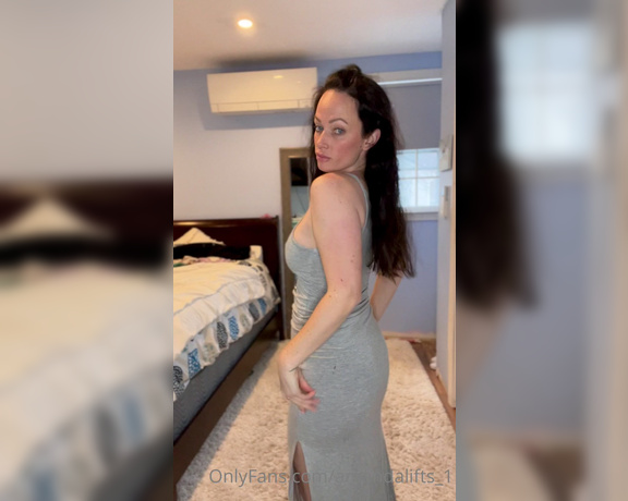 Amanda Wilde aka Amanda_wilde OnlyFans - Dresses , cuz ya know, easy access