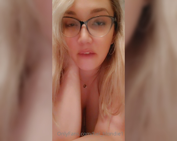 BelBlondie aka Bel_blondie1 OnlyFans - Hey big daddy, want a 1 minute long, fully nude, dick rating Tip $20 in my DMs and show me what you