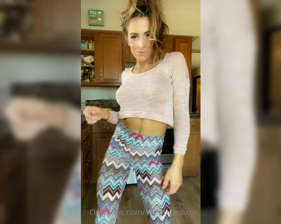 Getfitlikekori aka Sapphiredixon OnlyFans - Some Sunday morning breakfast with some titties and ass