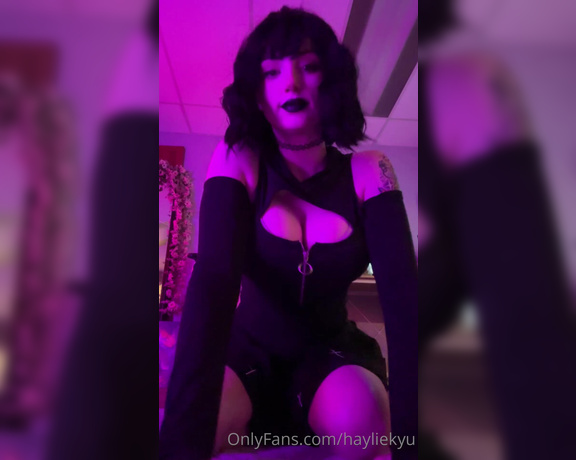 Hayliekyu aka Hayliekyu OnlyFans - Like how I shake my ass for you