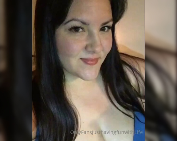 JustHavingFunWithLife aka Justhavingfunwithlife OnlyFans - From August of 2017, that one time I tried to pour milk on me to look sexy and it just looked silly