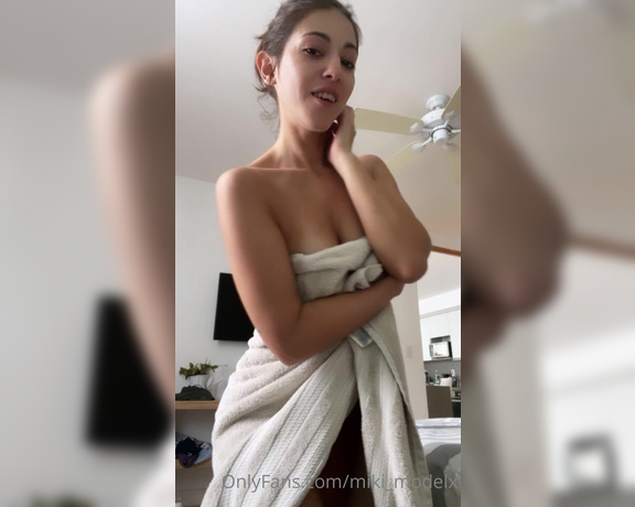 Miki Infinita aka Miki_infinita OnlyFans - Look my naked body