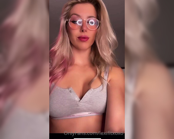 Taytay aka Therealbbytay OnlyFans - Up or down