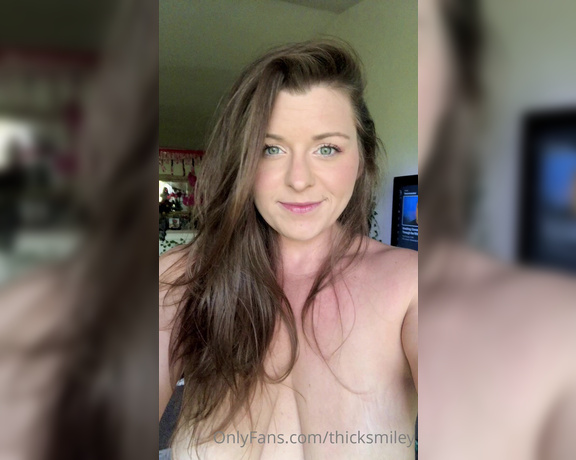 Thick and Sweet aka Thicksmiley OnlyFans - Friday’s are the best with you 2