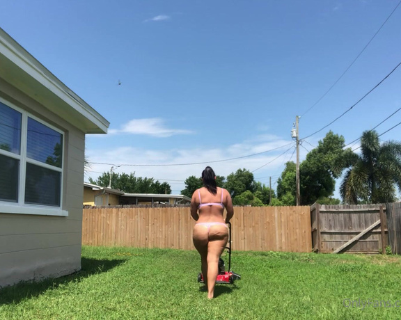 Thick and Sweet aka Thicksmiley OnlyFans - If the neighbor is doing yardwork I guess I have too 4