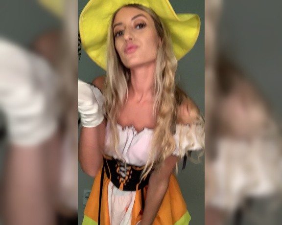 Ana Nello aka Ananello OnlyFans - Sending a naughty Candy Corn Cosplay video to your DMs trust me this is one of my best videos yet