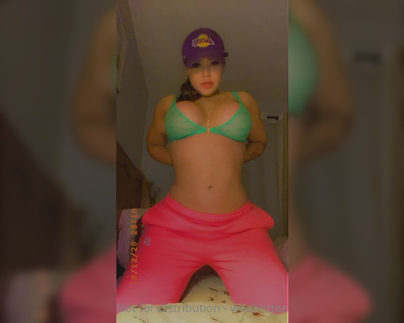 WoahhBabyy aka Woahhtee OnlyFans - Go lakers