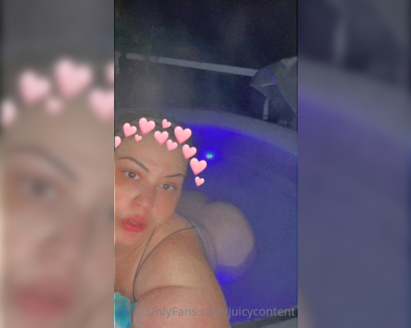 Beyasev aka Juicycontent OnlyFans - Hot tub