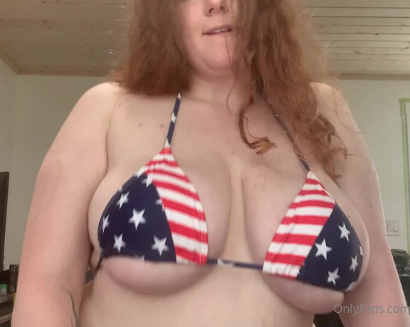 BustySeaWitch aka Bustyseawitch OnlyFans - Bounce, bounce!