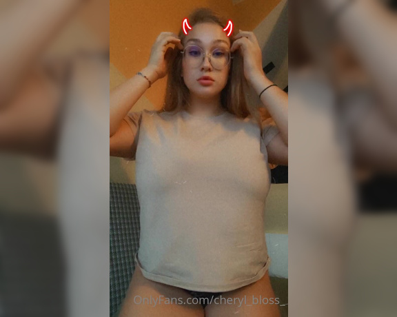 Cheryl Blossom aka Cheryl_bloss_ OnlyFans - I will be online on my Chaturbate page in 10 mins) you can find the link to Instagram and Twitter in