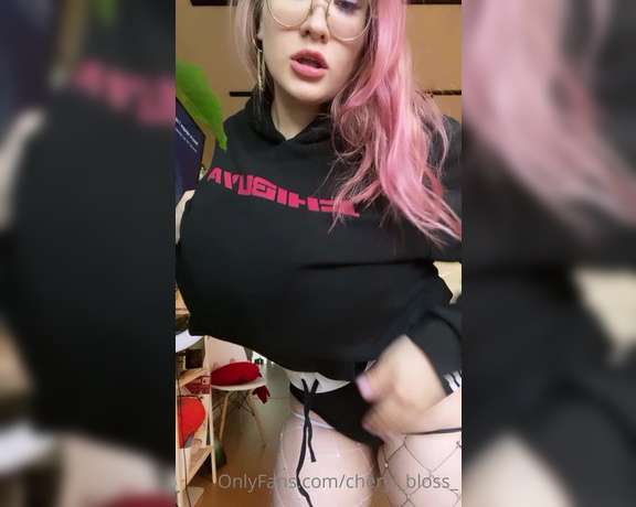 Cheryl Blossom aka Cheryl_bloss_ OnlyFans - The farther the hotter Swipe to check all 6 videos 2