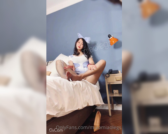 Miao aka Miaomiaolegs OnlyFans - The maid touches her butt and then plays with her feet