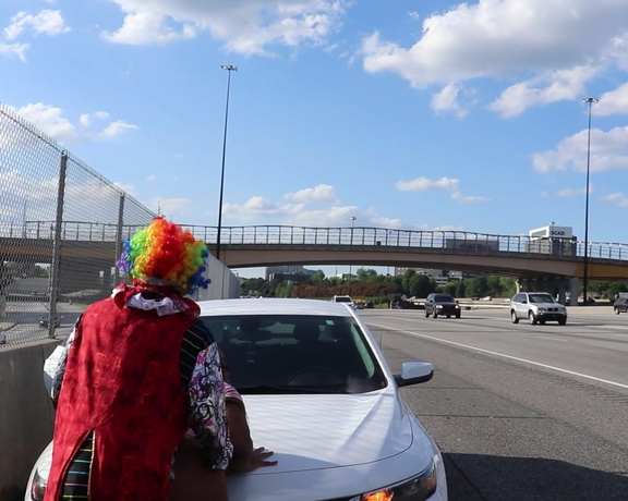 Watch Online Gibbytheclown Gibby Fucks Juicy Tee On Atl Highway On X Video