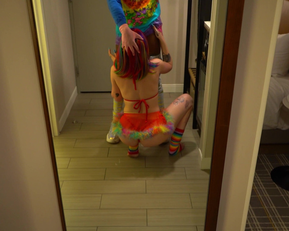 GIbbyTheClown - Melody Parker One Night With The Clown