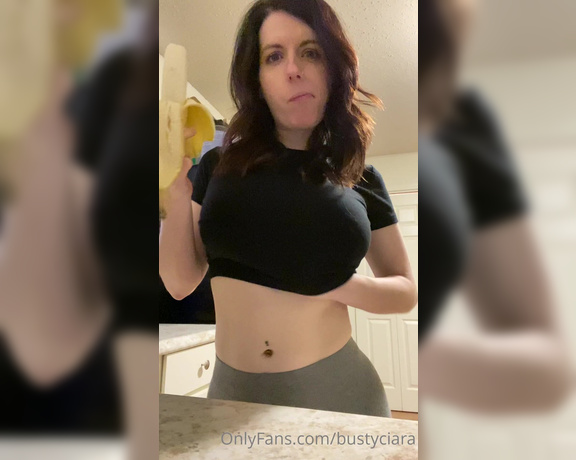 BustyCiara aka Bustyciara OnlyFans - Is this the correct way to eat