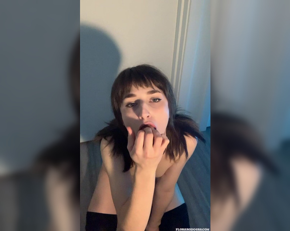Flora Rodgers aka Florarodgers OnlyFans - Making a spitty mess of myself 300 video