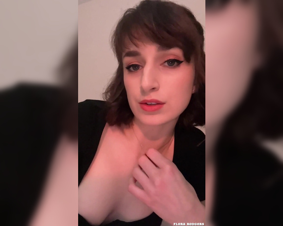 Flora Rodgers aka Florarodgers OnlyFans - How sweet of your girlfriend to make this video for you while youre away