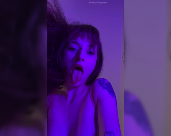 Flora Rodgers aka Florarodgers OnlyFans - You want mommy to spit in your mouth