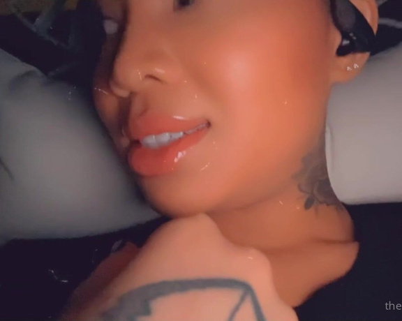 Honey Gold aka Honeygold OnlyFans - If you’re not an auto renew member you missed a few minutes of this video! Auto renew members got