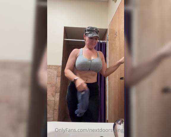 Mrs. Cora Cox aka Nextdoorswing OnlyFans - Took you to the gym with me! What are your thoughts of sweaty boobs Are they a hell yes or nah, I’m