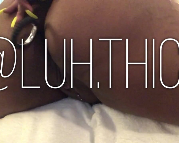 READ THE BIO aka Luhthick OnlyFans - ANAL BEADS
