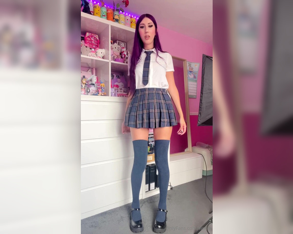 Pillow aka Wollip OnlyFans - Locktober Day 30 Do you like my schooI uniform ill have lots of photos for you aswell, i ended