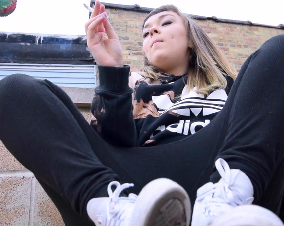 Feliciafisher Brat In Converse Uses You As Ashtray