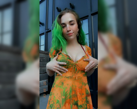 Bailey Eilish aka Baileyeilish OnlyFans - My first sundress! Do you like