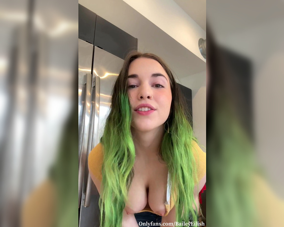 Bailey Eilish aka Baileyeilish OnlyFans - Brand new roommate roleplay JOI, prepare to stroke your cock to your bestfriends girlfriend seducing
