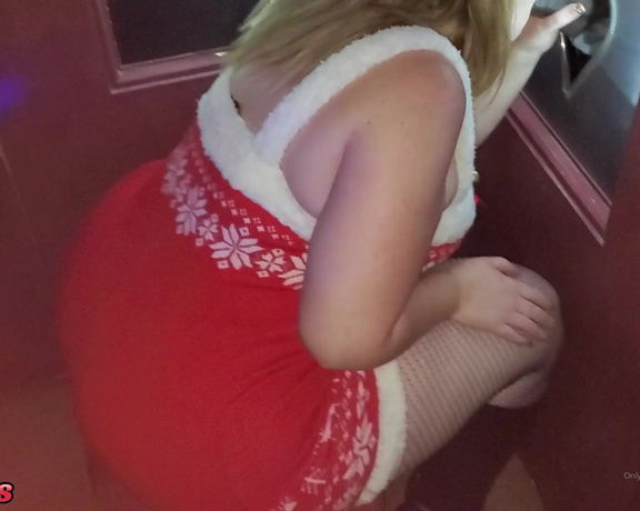 Kim Swallows aka Kimswallows OnlyFans - Christmas Gloryhole 2 Loads of Fun I just love the big dicks that can fill up my mouth all the way