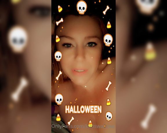 Kim Swallows aka Kimswallows OnlyFans - Happy Halloween