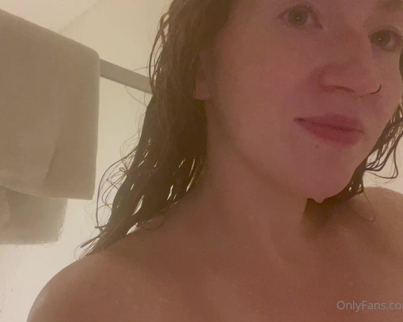 Sexyshmexie aka Sexyshmexie OnlyFans - And I wonder why my water bill is so high…