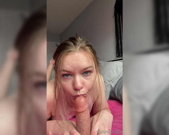 Kendra Clark aka Cutegiraffe OnlyFans - 20 min vid hairy friendly I start off by sucking my thick dildo, and then I practice penetrating