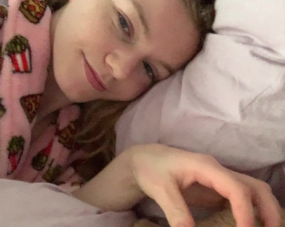 Kendra Clark aka Cutegiraffe OnlyFans - This is woody 3 I’m sick in bed today and he’s keeping me company 2