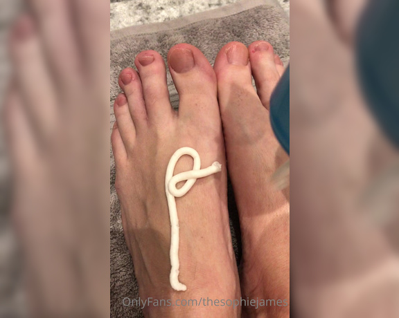 Sophie James aka Thesophiejames OnlyFans - Pretty feet for all you foot lovers 1