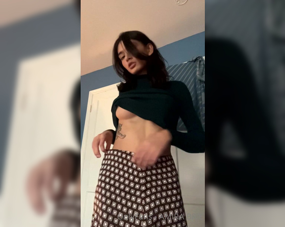 Amira Brie aka Amirabrie OnlyFans - Loving this fit 4