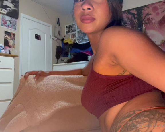BunnyJ aka Bunnyj999 OnlyFans - Hey baby can I put this ass on your face Or your