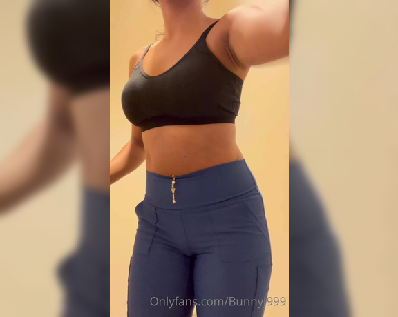 BunnyJ aka Bunnyj999 OnlyFans - Would you fuck me after a sweaty gym sesh