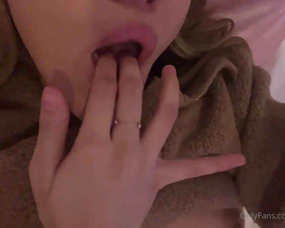 Jasmine Grey aka Jasminegrey OnlyFans - December is 4 days away let’s just cum and not think about that… lol full video in your dms