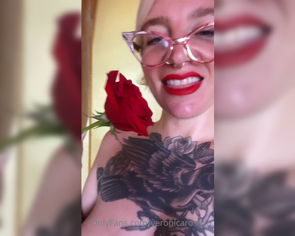 VERONICA ROSE aka Veronicarosexo OnlyFans - Where should I trace this rose on my body